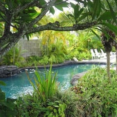 Tropical Breeze Studio next to the beach!