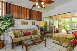Kaapuni Kainani -  Steps from the beach!