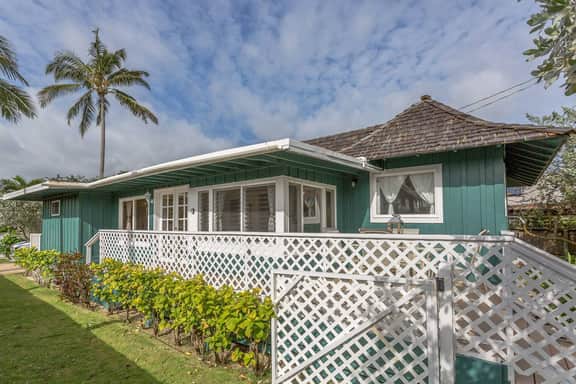 Beachfront Plantation Cottage