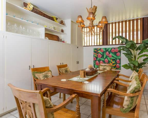 Kaapuni Kainani -  Steps from the beach!