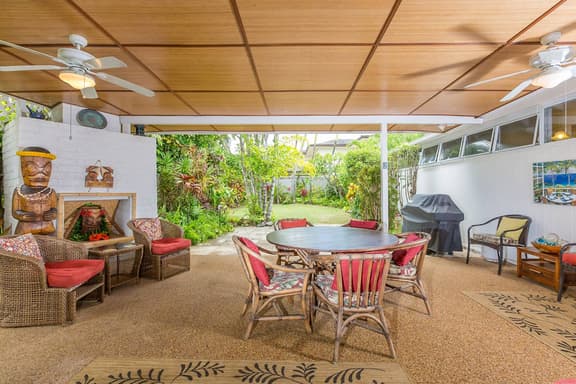 Kaapuni Kainani -  Steps from the beach! - Image 1